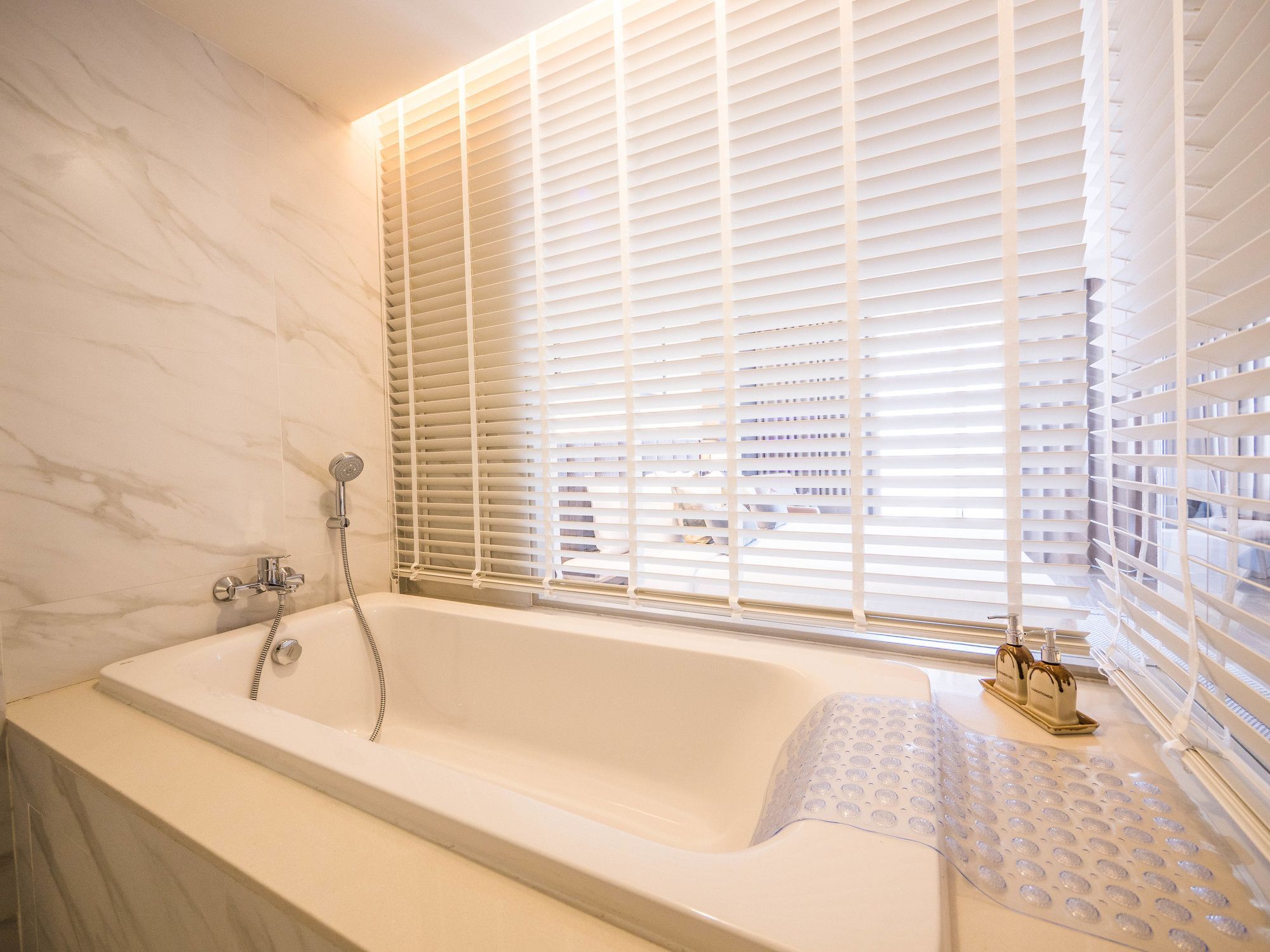 The Park 9 Hotel And Serviced Residence - Suvarnabhumi バンコク都 エクステリア 写真